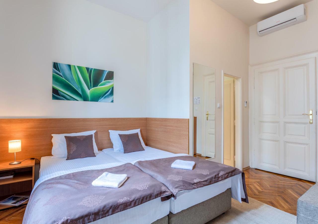بلغراد Booking En Suite المظهر الخارجي الصورة